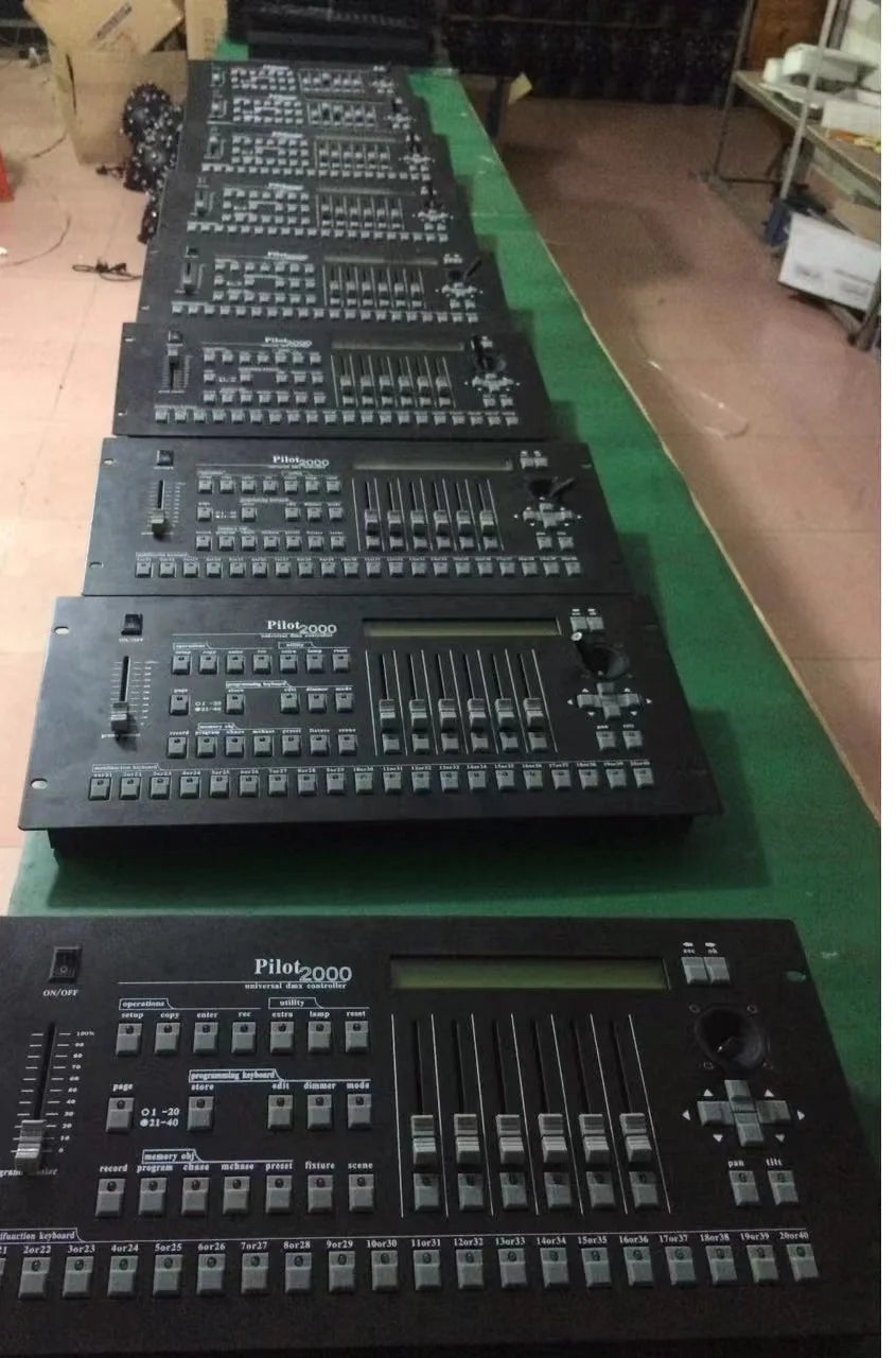 2022 NEW Pilot 2000 Console DMX512 Computer Light Controller Lighting Controller DJ Equipment